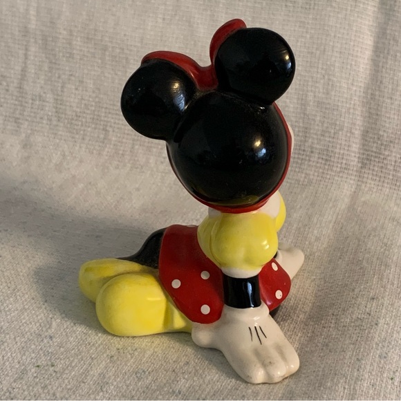 Vintage 90’s DISNEY Minnie Mouse Sitting Pose Porcelain Knickknack Collector EXC - Picture 3 of 10
